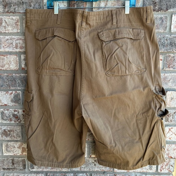 ππ£ Wrangler khaki cargo shorts - Picture 6 of 10